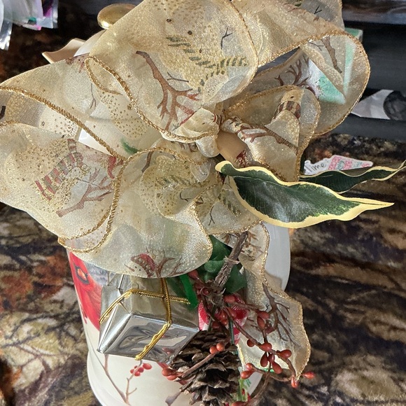 Festive Cardinal Coffee Pot with Bow - Picture 4 of 9